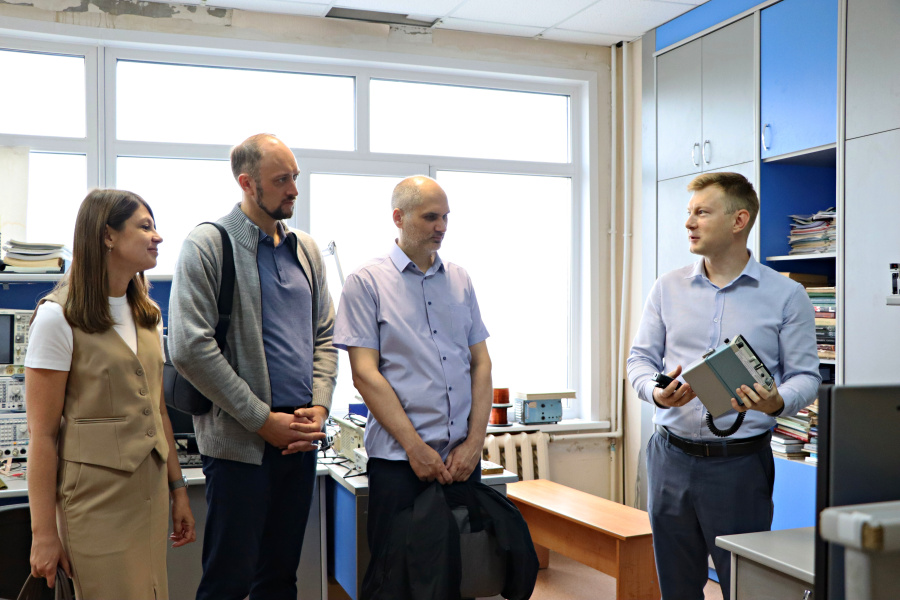 Омский политех и ОАО «НИИТКД» заключили соглашение о сотрудничестве Омский политех и ОАО «НИИТКД» заключили соглашение о сотрудничестве