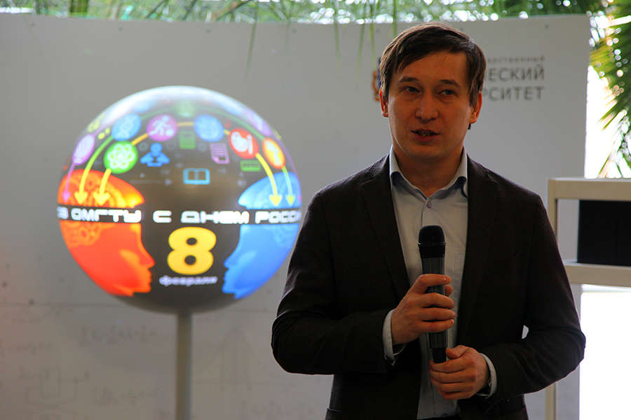 Василий Фефелов: "Мы создаем индивидуальные инновационные траектории в научной деятельности студентов" Василий Фефелов: "Мы создаем индивидуальные инновационные траектории в научной деятельности студентов"