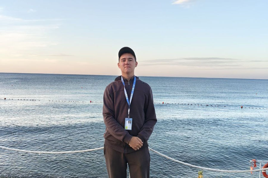 Политехник принял участие в работе над проектом по зеленой энергетике на фестивале «Таврида.АРТ» Политехник принял участие в работе над проектом по зеленой энергетике на фестивале «Таврида.АРТ»