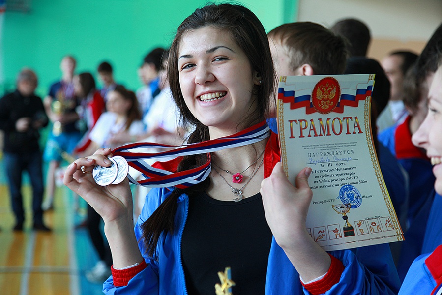 Открытый чемпионат по академической гребле среди студентов на кубок ректора ОмГТУ Открытый чемпионат по академической гребле среди студентов на кубок ректора ОмГТУ