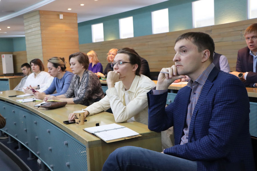 Сотрудники Передовой инженерной школы ОмГТУ повышают свои профессиональные компетенции Сотрудники Передовой инженерной школы ОмГТУ повышают свои профессиональные компетенции