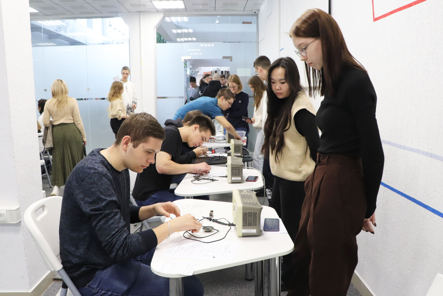 В техническом университете прошел V Фестиваль радиоэлектроники В техническом университете прошел V Фестиваль радиоэлектроники