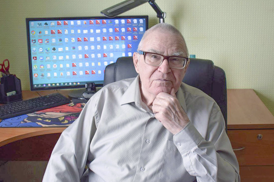 #лицаОмГТУ: о профессоре кафедры «Основы теории механики и автоматического управления» Юрии Бурьяне #лицаОмГТУ: о профессоре кафедры «Основы теории механики и автоматического управления» Юрии Бурьяне