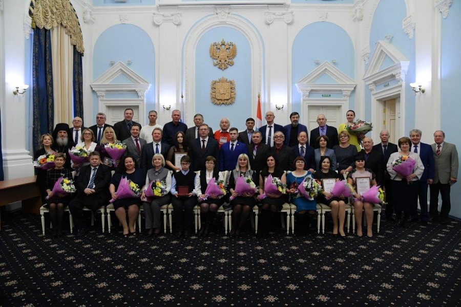 Заведующему кафедрой «Химическая технология» ОмГТУ вручили награду от лица главы государства Заведующему кафедрой «Химическая технология» ОмГТУ вручили награду от лица главы государства