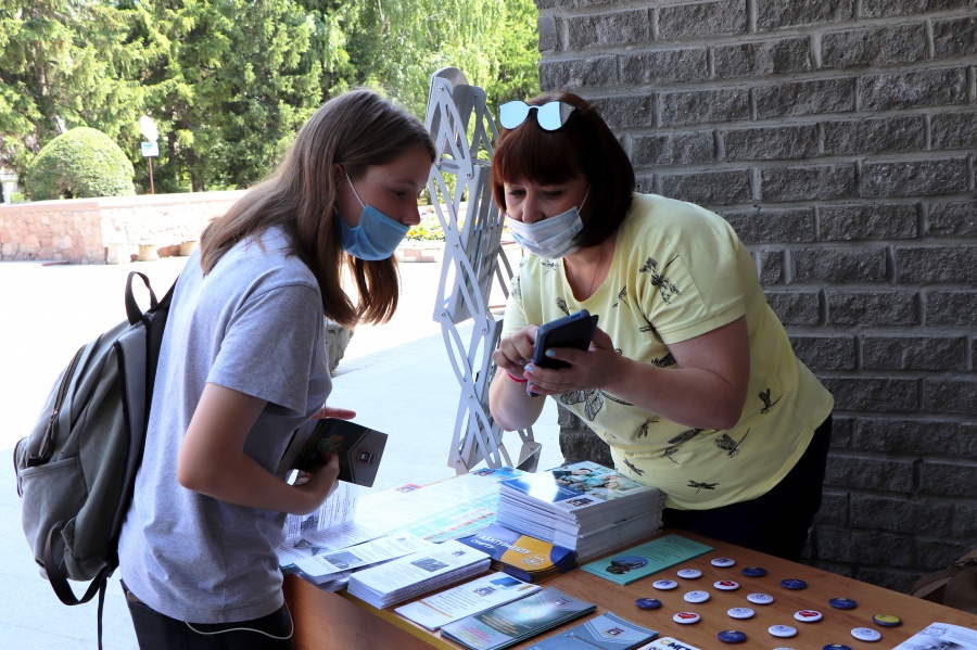 Задай вопрос специалистам Приемной комиссии ОмГТУ офлайн Задай вопрос специалистам Приемной комиссии ОмГТУ офлайн