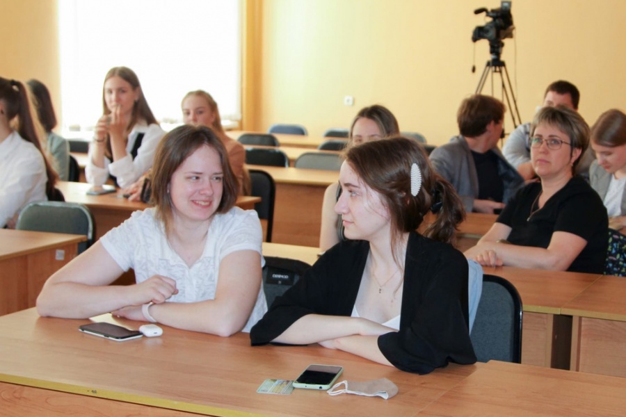 В Омском политехе состоялся городской конкурс эссе по обществознанию В Омском политехе состоялся городской конкурс эссе по обществознанию