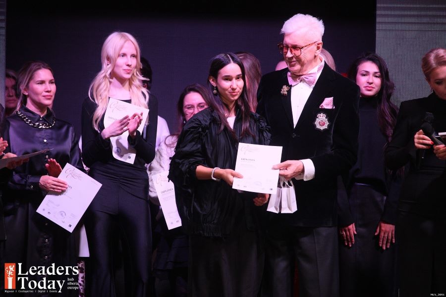 Студентка вуза завоевала награду на международном конкурсе «Сибирский кутюрье» Студентка вуза завоевала награду на международном конкурсе «Сибирский кутюрье»