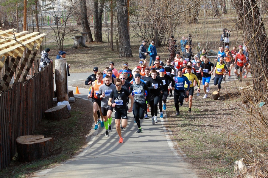 Студенты ОмГТУ вошли в сотню лучших бегунов Омска в забеге «Приз Ковалевых» Студенты ОмГТУ вошли в сотню лучших бегунов Омска в забеге «Приз Ковалевых»
