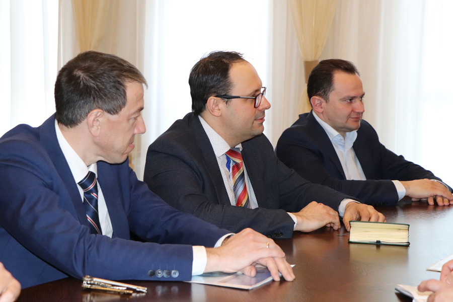 В ОмГТУ состоялся визит Министра энергетики и ЖКХ Антона Гаака В ОмГТУ состоялся визит Министра энергетики и ЖКХ Антона Гаака