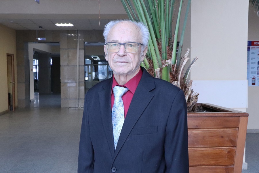 #лицаОмГТУ: о профессоре кафедры «История, философия и социальные коммуникации» Владилене Бернацком #лицаОмГТУ: о профессоре кафедры «История, философия и социальные коммуникации» Владилене Бернацком