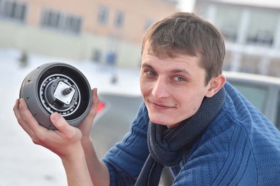 На страже порядка. Аспирант ОмГТУ работает над созданием роботов для охраны и патрулирования На страже порядка. Аспирант ОмГТУ работает над созданием роботов для охраны и патрулирования