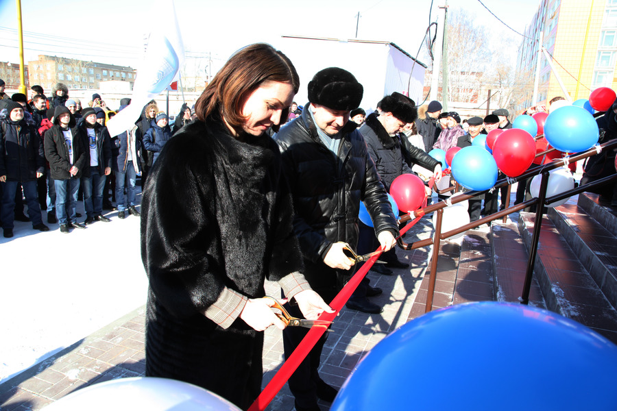 В опорном университете Омского региона открыли современный бассейн В опорном университете Омского региона открыли современный бассейн