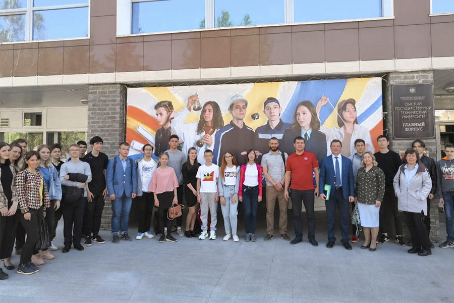 В инженеры со школьной скамьи: как в Омском политехе помогают определиться с выбором будущей профессии В инженеры со школьной скамьи: как в Омском политехе помогают определиться с выбором будущей профессии