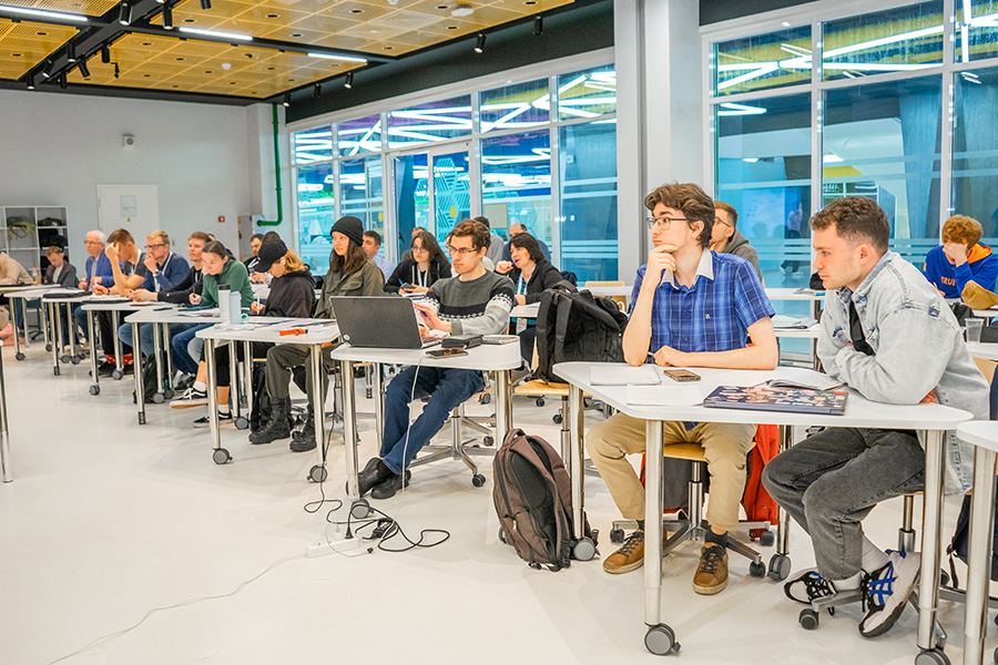 Технический университет стал участником Весеннего модуля робототехники Технический университет стал участником Весеннего модуля робототехники