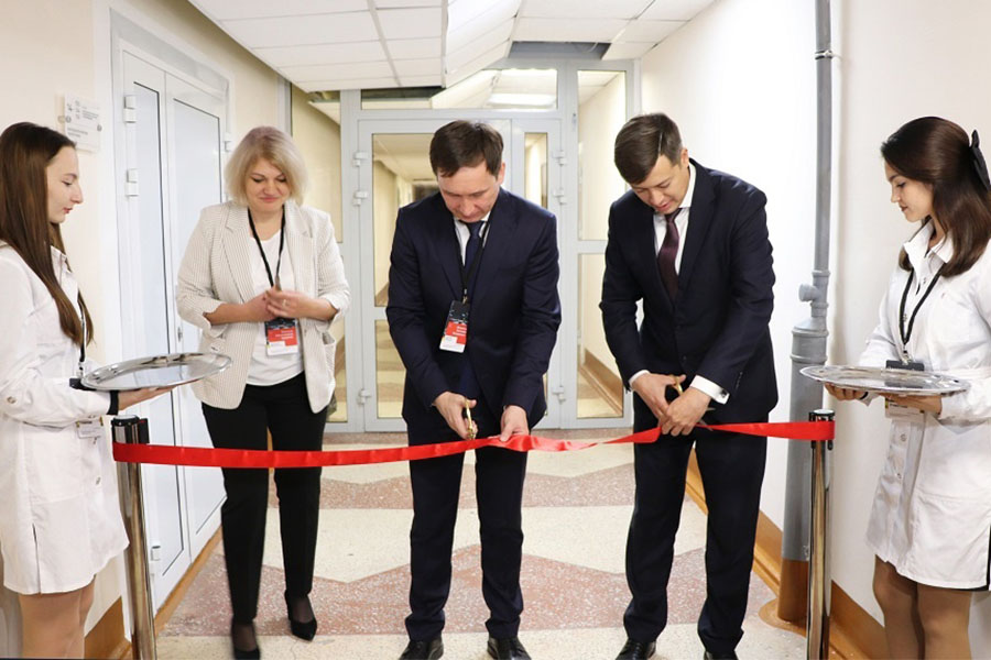 В ОмГТУ открылась биотехнологическая лаборатория от Инновационного центра «Бирюч» (ГК «ЭФКО») В ОмГТУ открылась биотехнологическая лаборатория от Инновационного центра «Бирюч» (ГК «ЭФКО»)