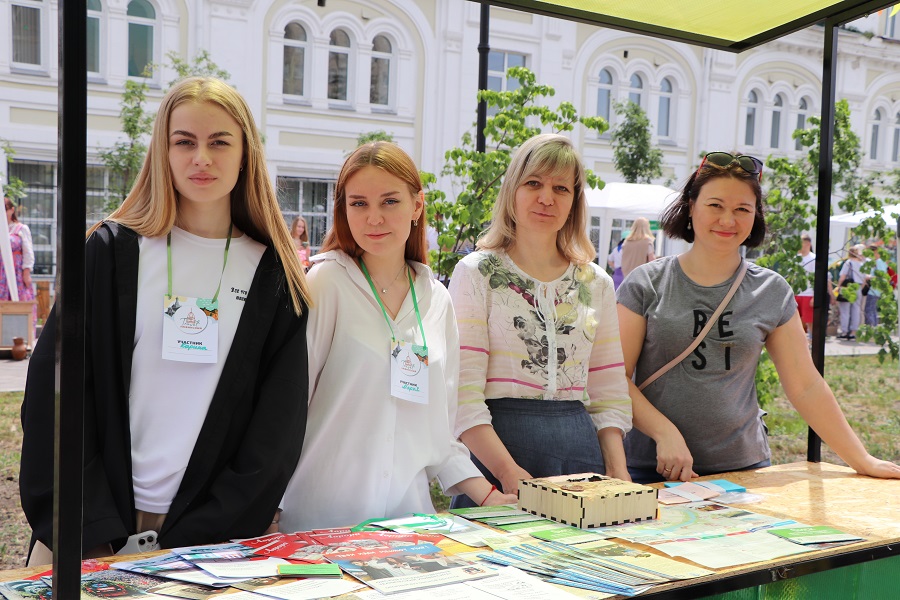 ����� ������ ������� � �������� ����������� ������ � ������ �������