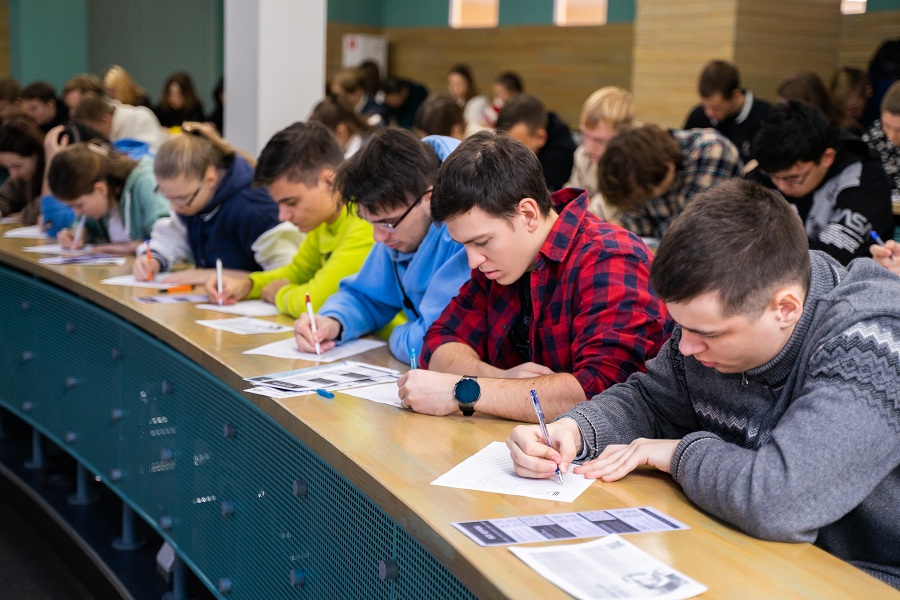 �������� ������ ����� ��������� ���� ������ ����������� ����� �� ���� �����