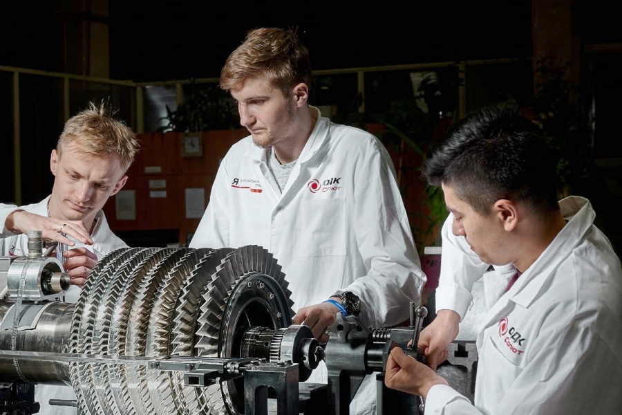 В 2023 году ОмГТУ откроет набор студентов на программу «Крылья Ростеха» В 2023 году ОмГТУ откроет набор студентов на программу «Крылья Ростеха»