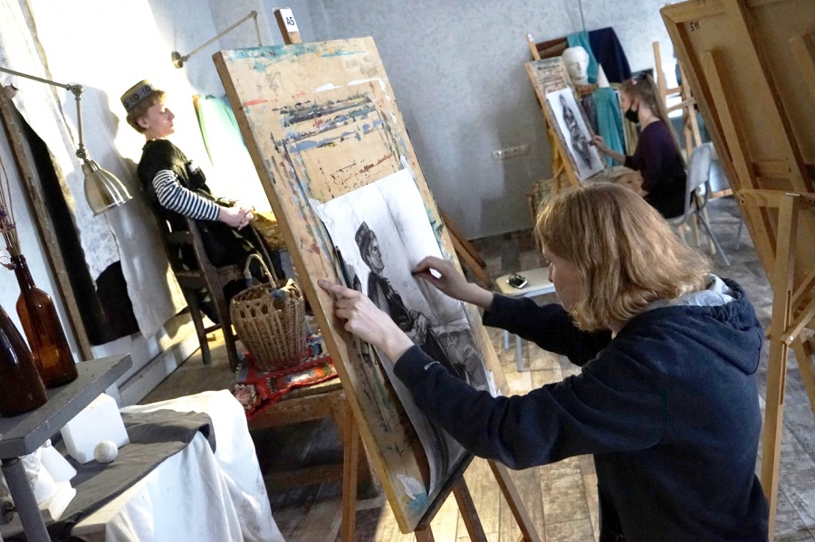 Студенты ОмГТУ стали победителями олимпиады «Рисование с натуры» Студенты ОмГТУ стали победителями олимпиады «Рисование с натуры»