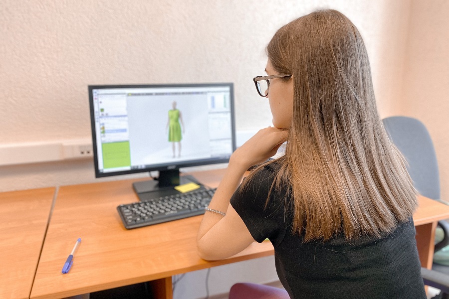 Омский политех открыл новые профили обучения дизайнеров одежды будущего Омский политех открыл новые профили обучения дизайнеров одежды будущего