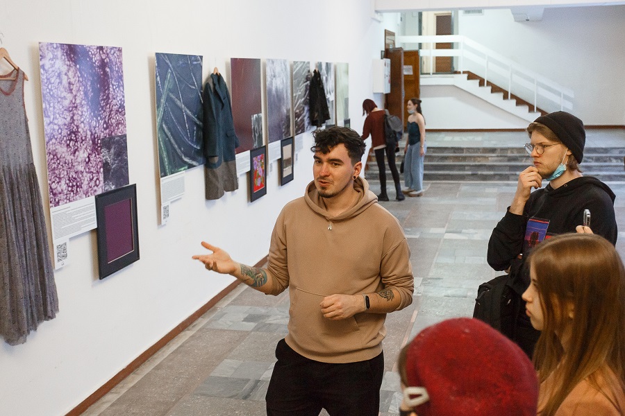 Art&Science-выставка Омской Арт-резиденции открылась в ТГУ Art&Science-выставка Омской Арт-резиденции открылась в ТГУ