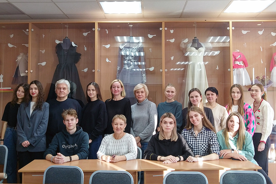 В Омском политехе обсудили проблемы и перспективы развития легкой промышленности В Омском политехе обсудили проблемы и перспективы развития легкой промышленности