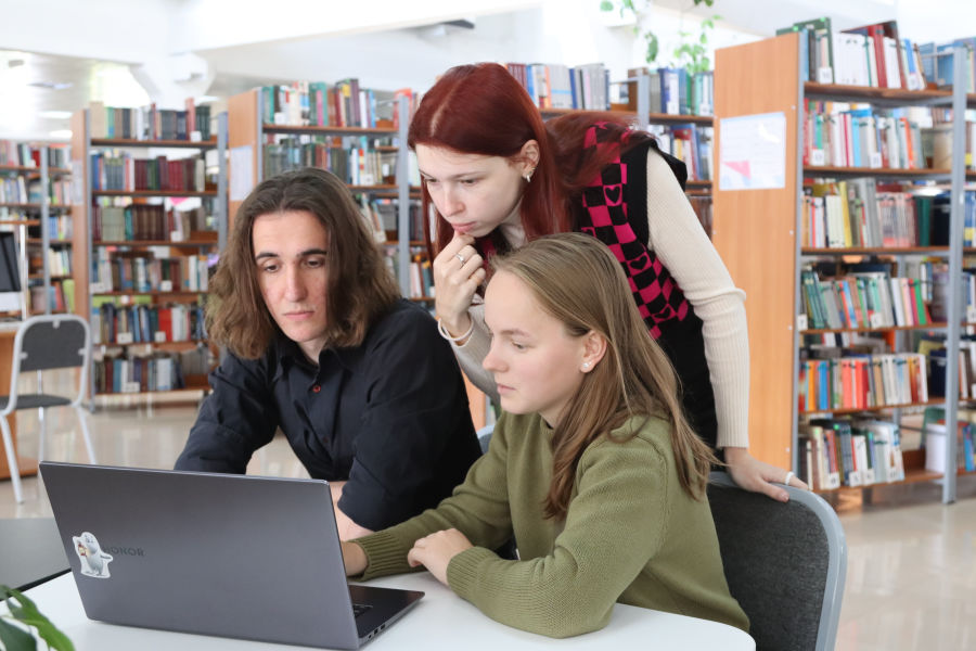 В Омском политехе разрабатывают ролевую компьютерную игру о жизни в СССР В Омском политехе разрабатывают ролевую компьютерную игру о жизни в СССР