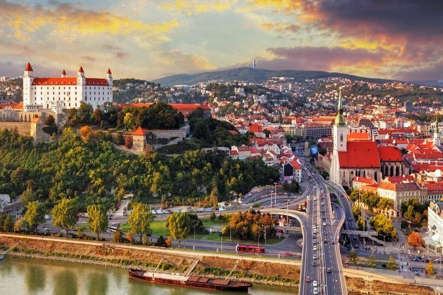 Открыт прием заявок на обучение и прохождение стажировки в Словакии Открыт прием заявок на обучение и прохождение стажировки в Словакии