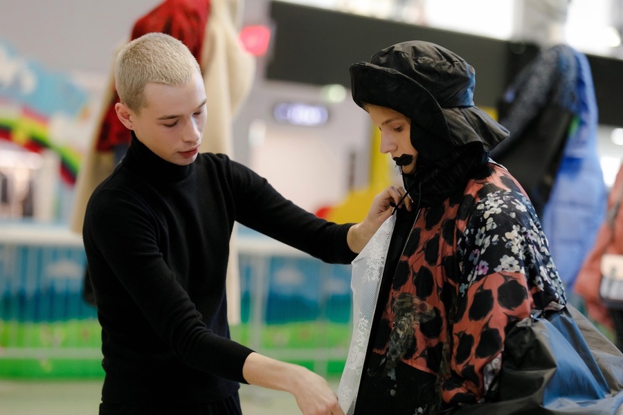 Экология, дизайн и искусство цвета в Омском политехе Экология, дизайн и искусство цвета в Омском политехе