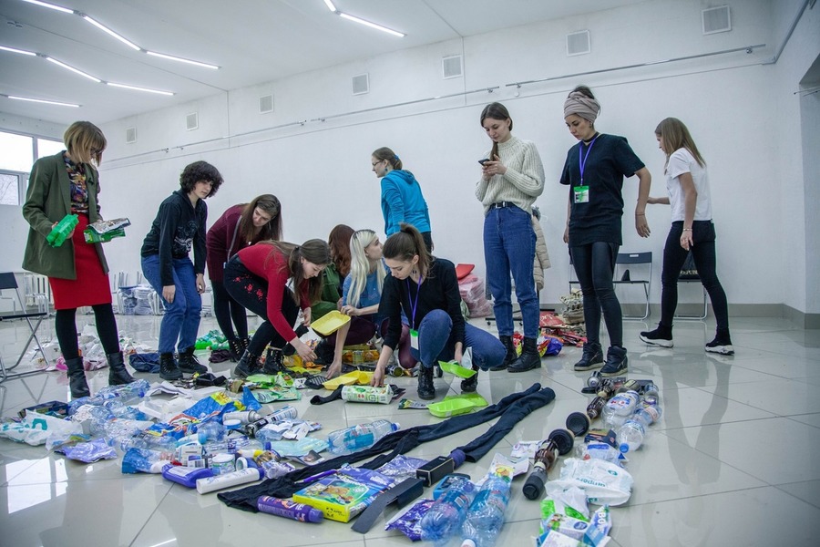 Дизайнеры ОмГТУ представили «Визуальную экологию города» Дизайнеры ОмГТУ представили «Визуальную экологию города»