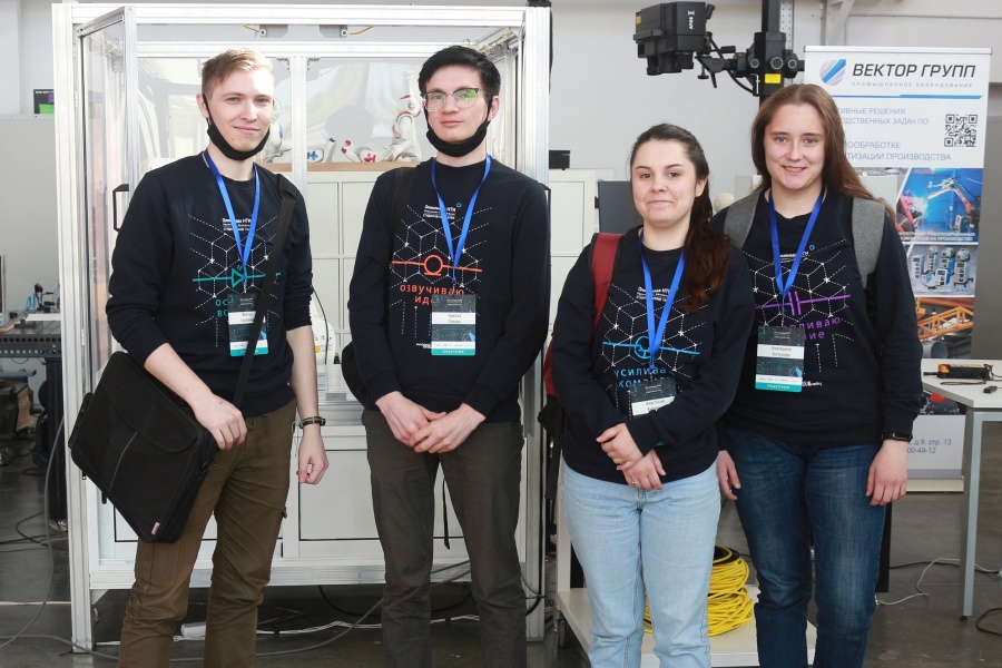 Студенты ОмГТУ – серебряные призеры студенческого трека Олимпиады Кружкового движения НТИ Студенты ОмГТУ – серебряные призеры студенческого трека Олимпиады Кружкового движения НТИ