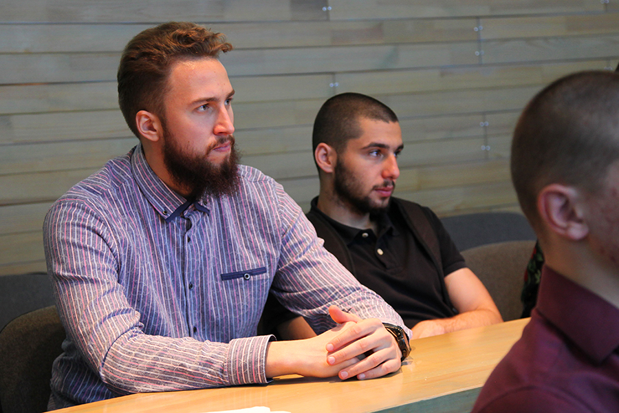 В ОмГТУ состоялась конференция, посвященная памяти главного конструктора ПО «Полет» А.С. Клинышкова В ОмГТУ состоялась конференция, посвященная памяти главного конструктора ПО «Полет» А.С. Клинышкова