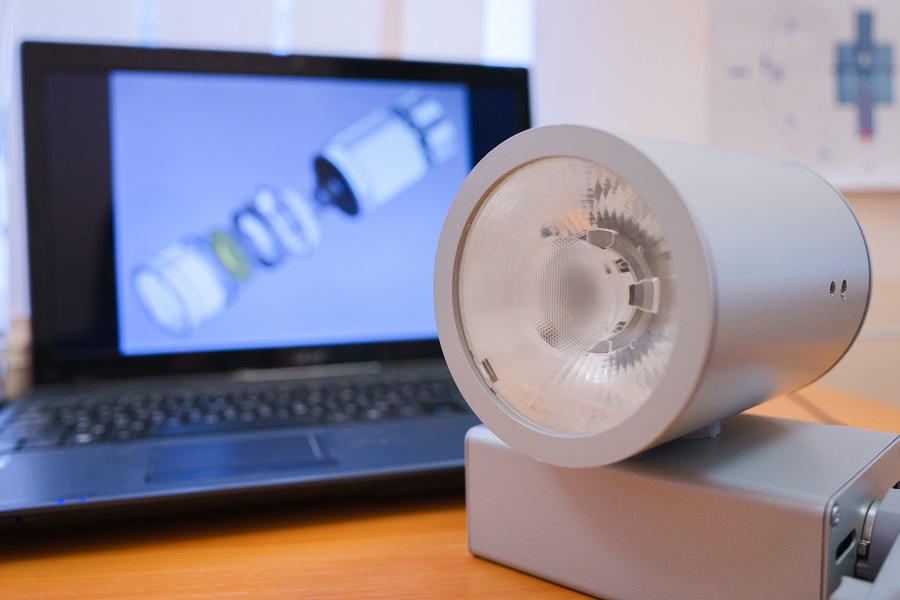 Ученый ОмГТУ разработал уникальную оптическую систему светильников Ученый ОмГТУ разработал уникальную оптическую систему светильников