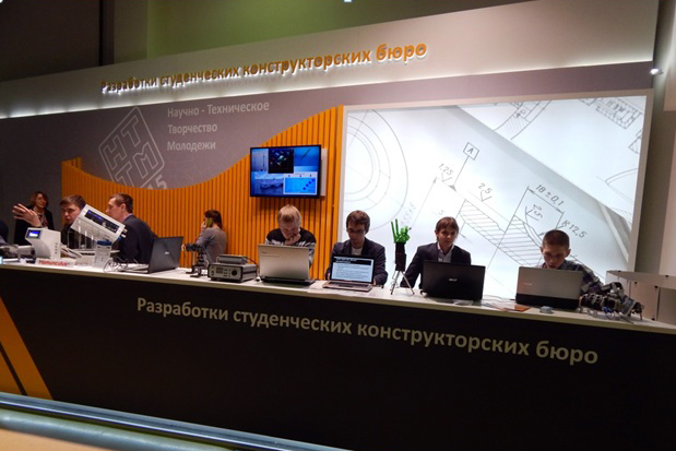 Изобретения студентов ОмГТУ высоко оценили на НТТМ-2015 Изобретения студентов ОмГТУ высоко оценили на НТТМ-2015