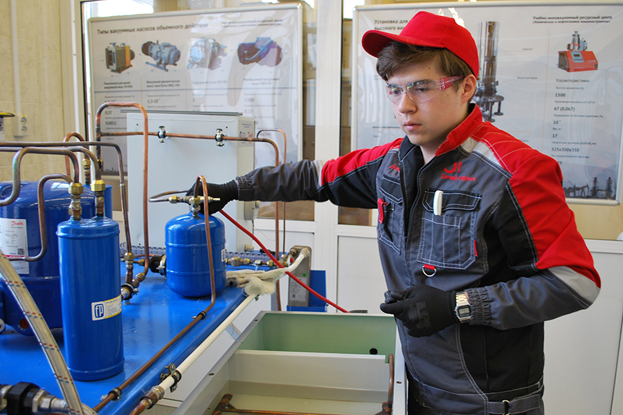 ОмГТУ приступит к реализации образовательной программы переобучения пострадавших от коронавируса ОмГТУ приступит к реализации образовательной программы переобучения пострадавших от коронавируса