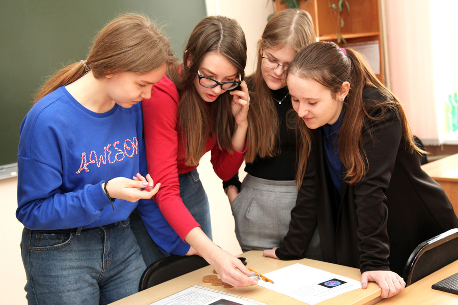 Добро пожаловать в «ПорталТех»: в ОмГТУ прошла квест-олимпиада для школьников Добро пожаловать в «ПорталТех»: в ОмГТУ прошла квест-олимпиада для школьников