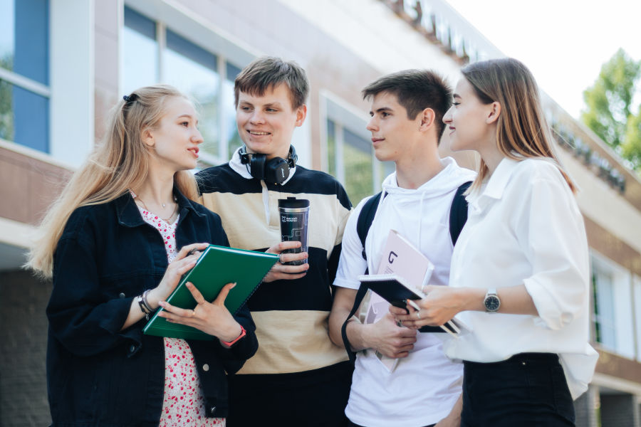 Омский политех приглашает на родительское собрание Омский политех приглашает на родительское собрание