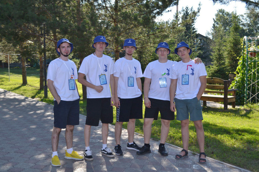 Студенты ОмГТУ стали участниками летней академии «Газпром нефти» Студенты ОмГТУ стали участниками летней академии «Газпром нефти»