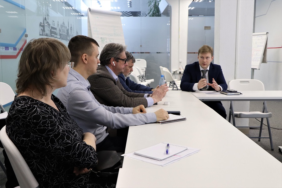 ����� 400 ������������ ������ ��������� � ����� �� ������� ����� �� �����������