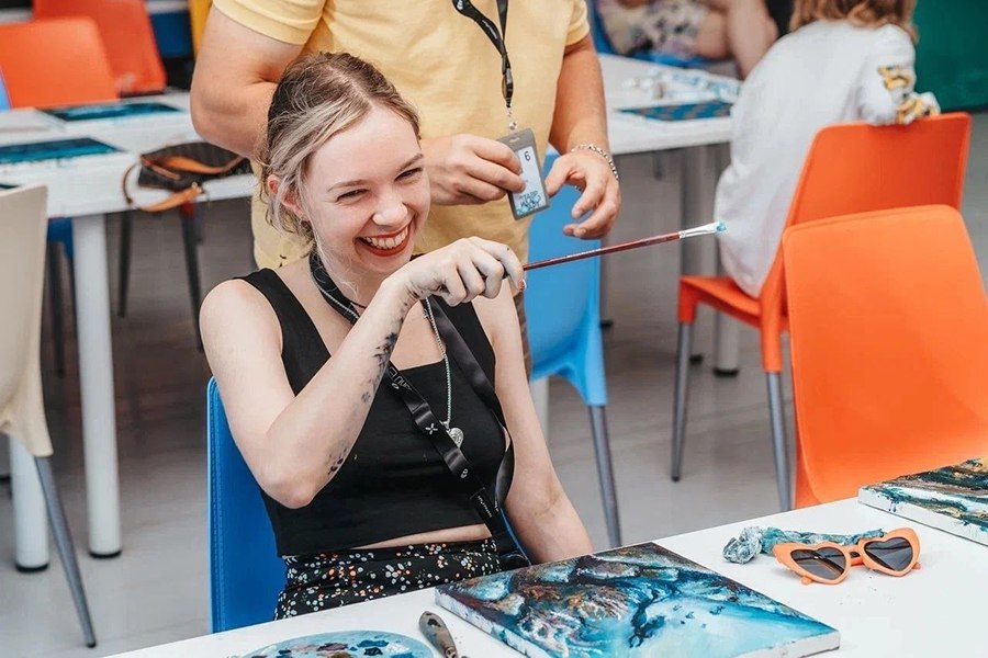 Подводное искусство и гастрономические приключения: студентки Омского политеха приняли участие в «Тавриде» Подводное искусство и гастрономические приключения: студентки Омского политеха приняли участие в «Тавриде»