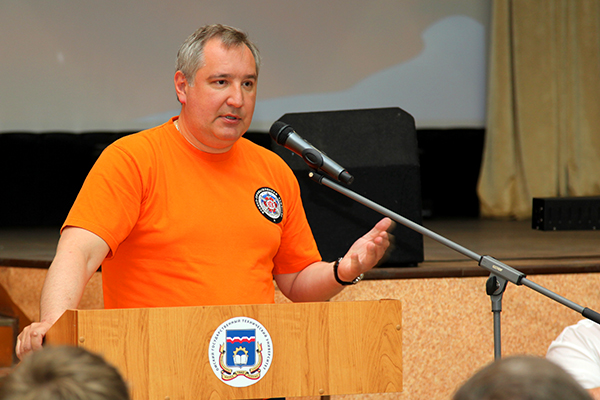 Дмитрий Рогозин: «Сегодня Родине нужны именно такие специалисты, как вы» Дмитрий Рогозин: «Сегодня Родине нужны именно такие специалисты, как вы»