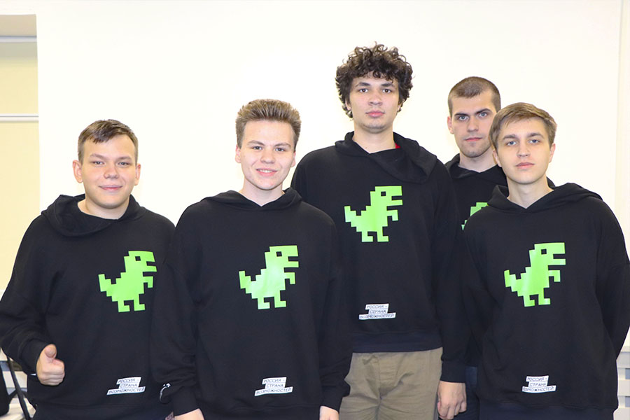 Политехники выиграли 300 000 рублей на самом масштабном хакатоне России Политехники выиграли 300 000 рублей на самом масштабном хакатоне России