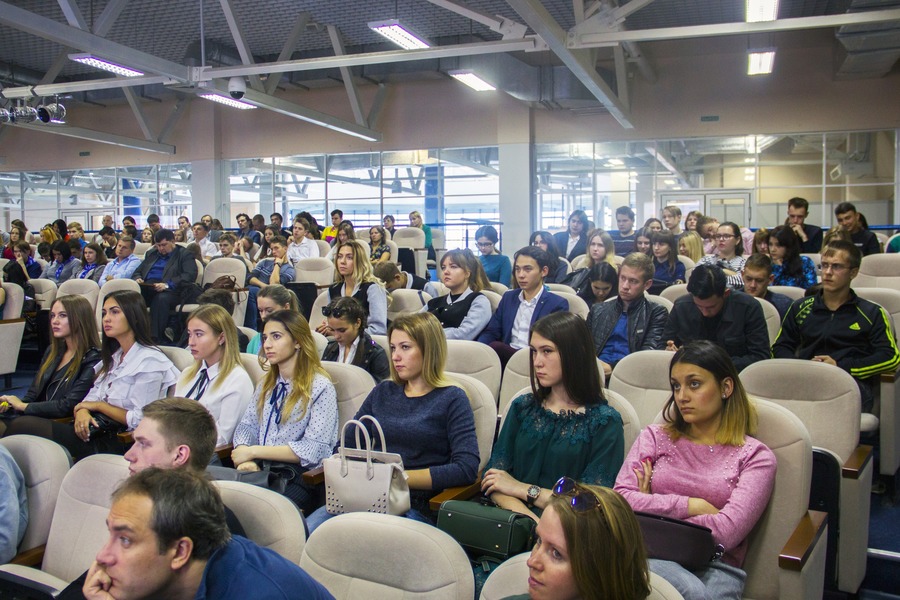Студенты ОмГТУ обсудили Стратегию развития города Омска Студенты ОмГТУ обсудили Стратегию развития города Омска
