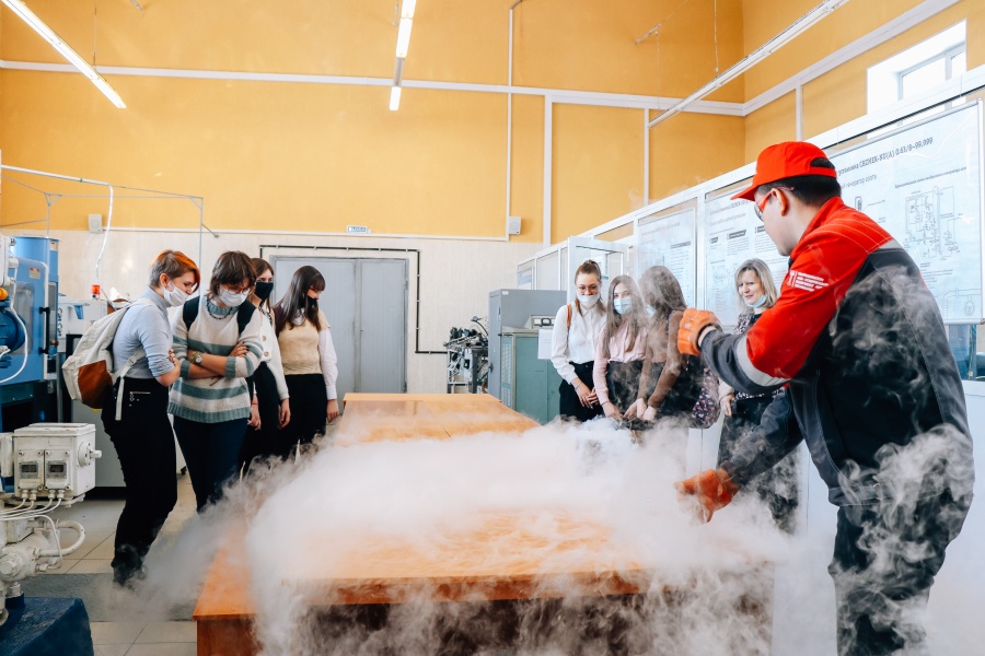 Центр притяжения талантов: в ОмГТУ прошла череда профориентационных мероприятий Центр притяжения талантов: в ОмГТУ прошла череда профориентационных мероприятий