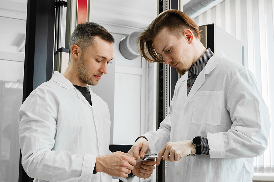 В ОмГТУ создают новую методику оценки выносливости «космического» сплава В ОмГТУ создают новую методику оценки выносливости «космического» сплава