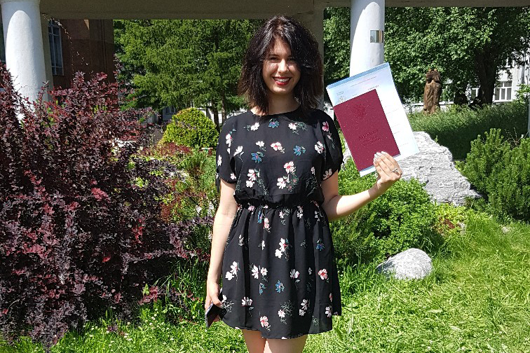 «Никола Тесла – мой вдохновитель»: студентка ОмГТУ совершенствует устройство для металлургии «Никола Тесла – мой вдохновитель»: студентка ОмГТУ совершенствует устройство для металлургии