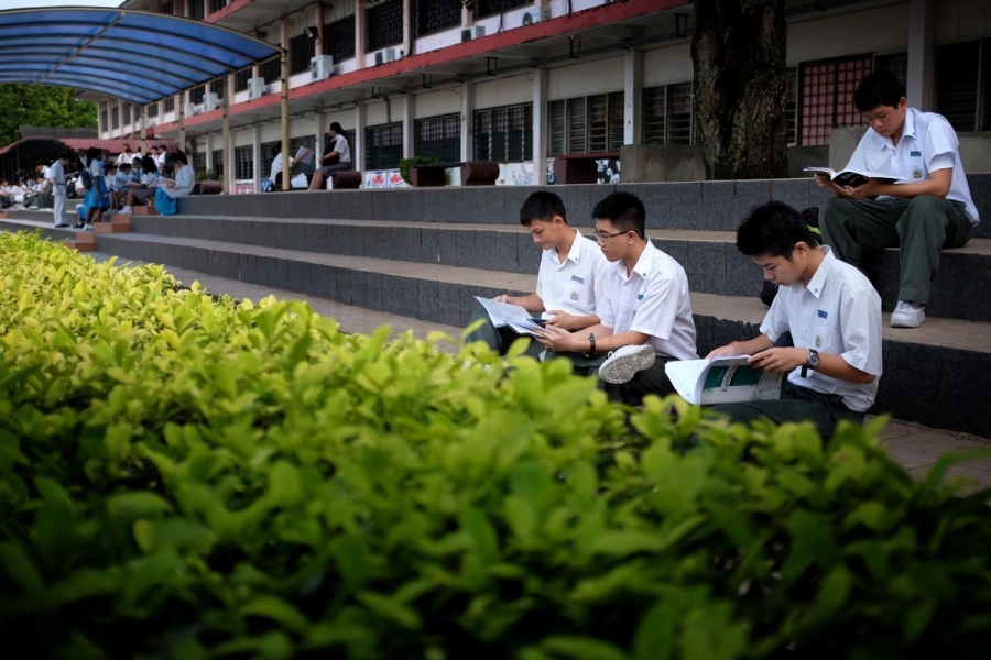 Студенты ОмГТУ могут пройти обучение в Азиатском электронном университете в Малайзии Студенты ОмГТУ могут пройти обучение в Азиатском электронном университете в Малайзии