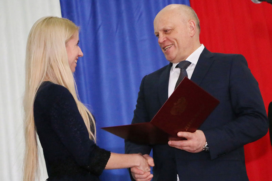 Премию президента России получила выпускница специальности «Таможенное дело» ОмГТУ Премию президента России получила выпускница специальности «Таможенное дело» ОмГТУ