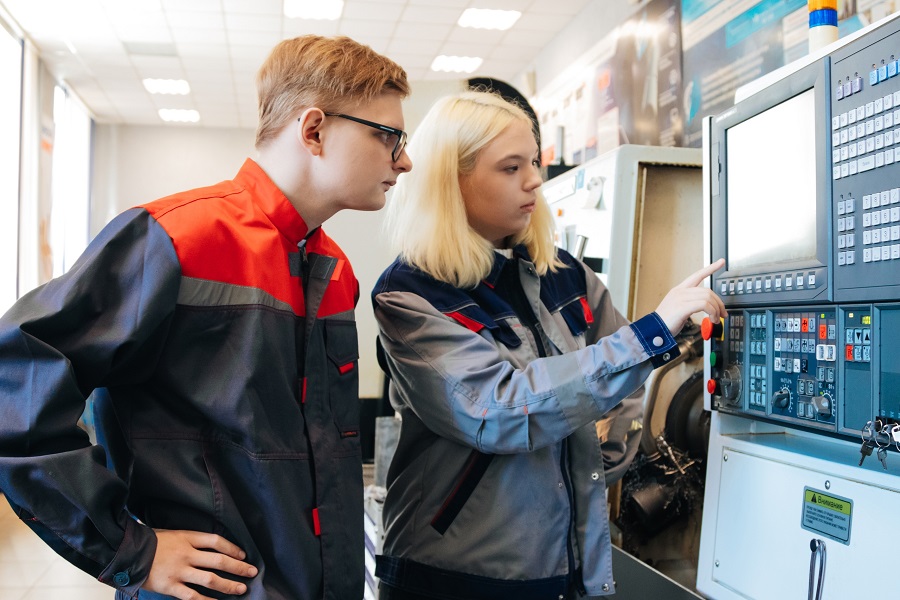 Анатолий Полынский: «Омский политех примет на целевые места свыше 400 абитуриентов» Анатолий Полынский: «Омский политех примет на целевые места свыше 400 абитуриентов»