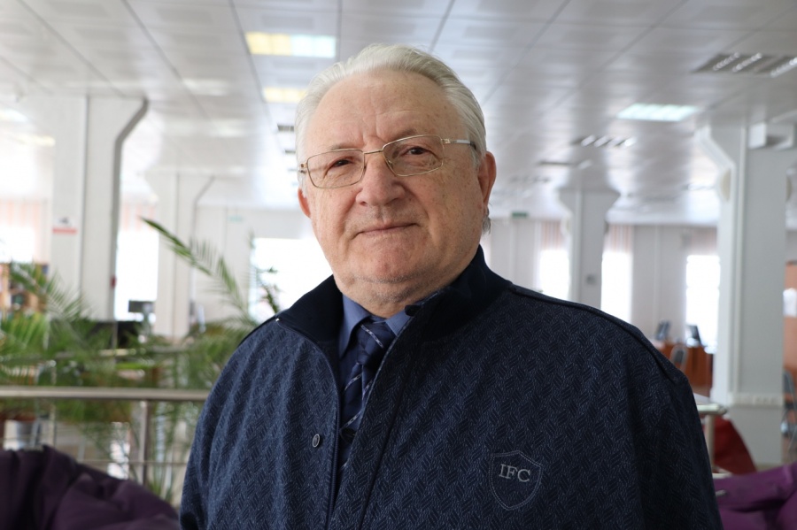 День космонавтики: как в Омском политехе исследуют космос День космонавтики: как в Омском политехе исследуют космос